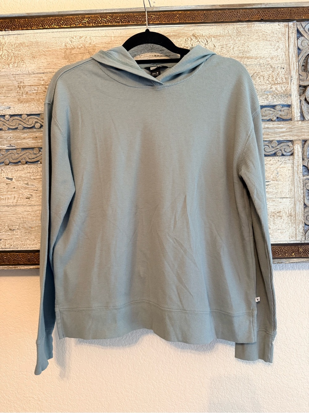 Eddie Bauer Women’s Lightweight Hooded Long-Sleeve Shirt